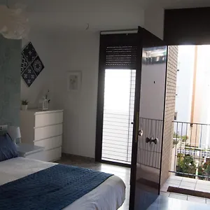 Luminoso Y Coqueto En Apartamento Málaga